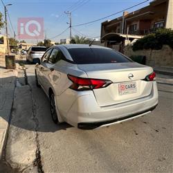 نيسان فيرسا